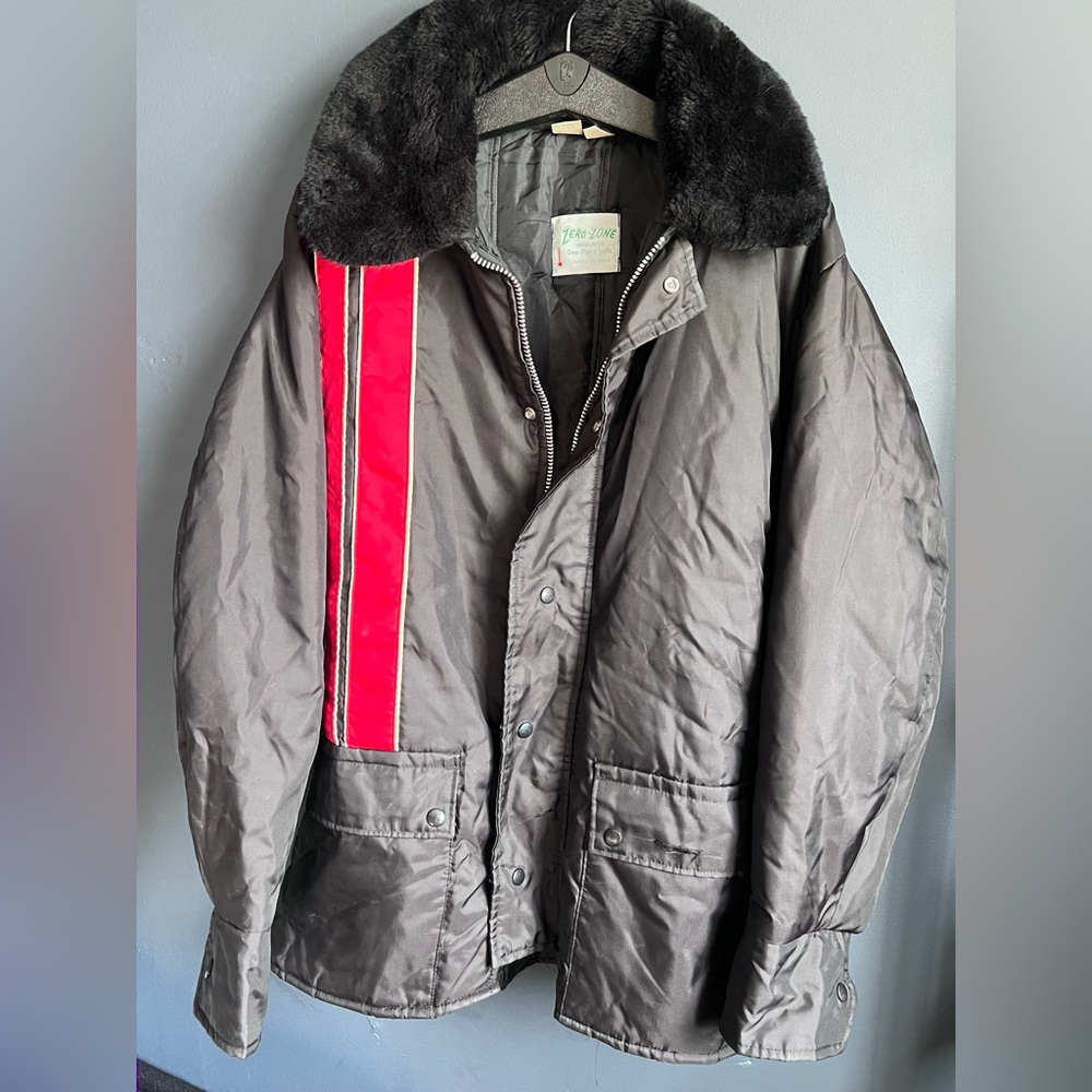 RETRO Vtg 70s Walls Blizzard Pruf Ski Jacket Black Large Faux Fur